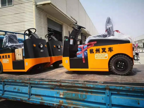 有質(zhì)量有保證，杭叉的電動牽引車再一次交付天津某企業(yè)！